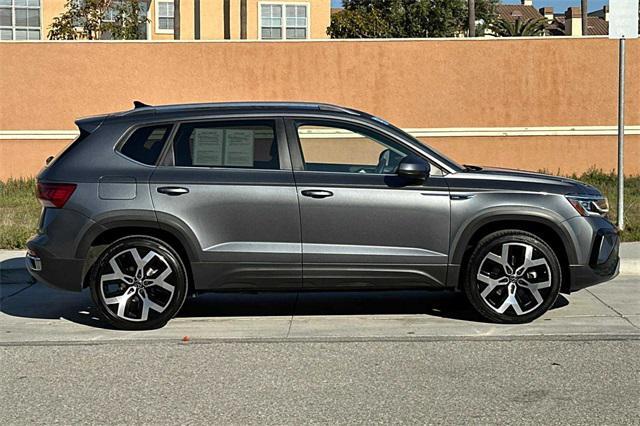 2022 volkswagen taos 1.5t sel