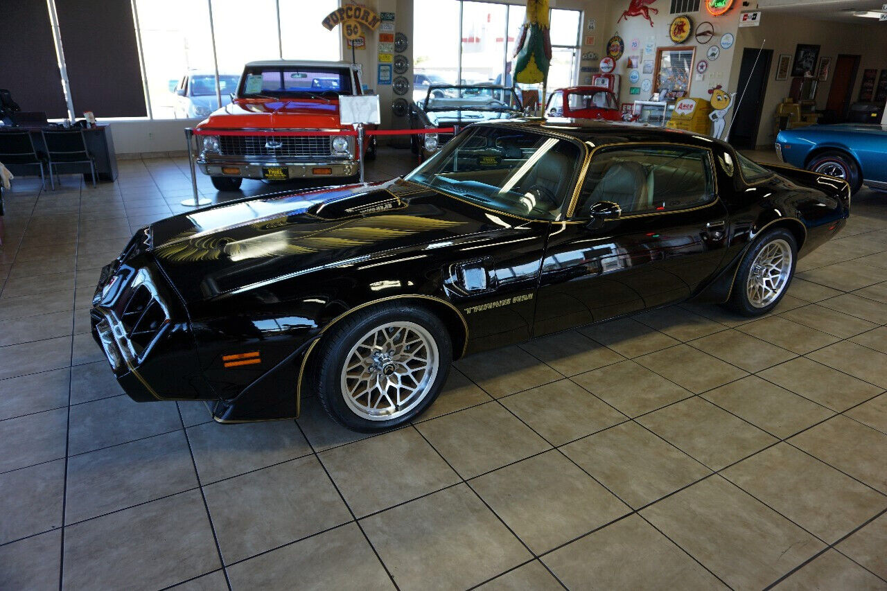 1981 pontiac trans am smokey & the bandit special
