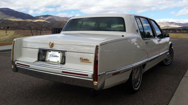 1991 cadillac fleetwood sedan