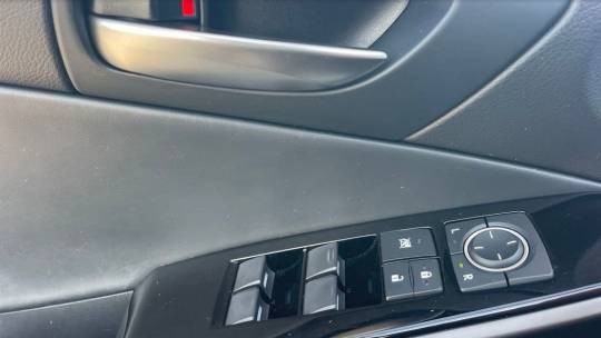 2022 Lexus IS