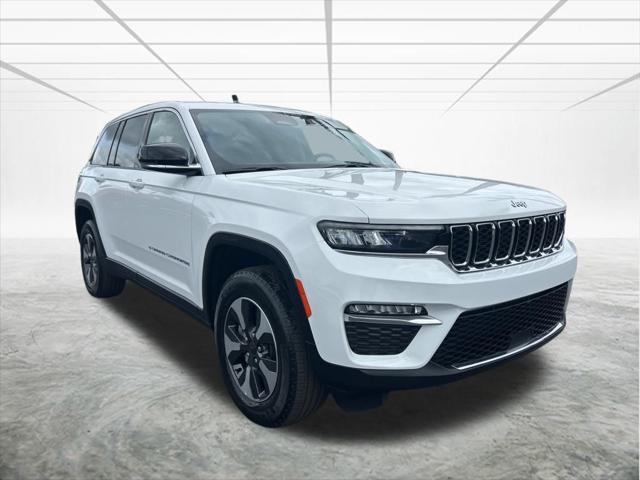 2024 jeep grand cherokee 4xe base