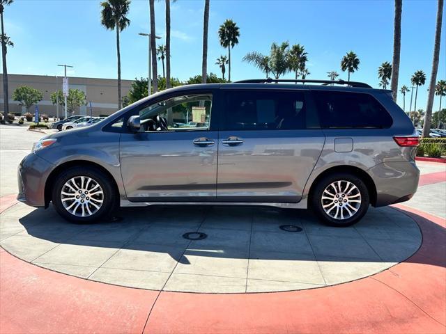 2020 toyota sienna xle