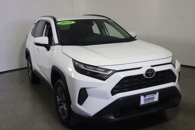 2022 toyota rav4 xle