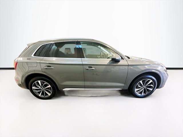 2024 audi q5 45 s line prestige