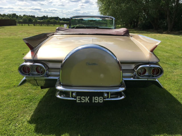 1961 cadillac eldorado biarritz convertible 2-door 390 ci in aspen gold