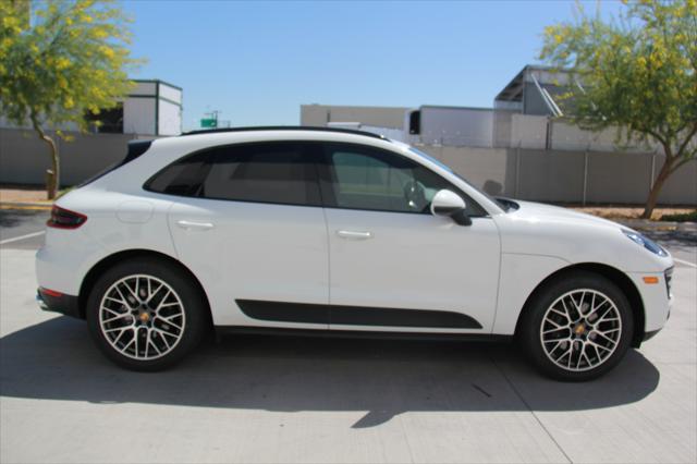 2018 porsche macan base