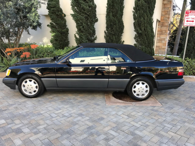 mercedes benz cabriolet - one owner - triple black