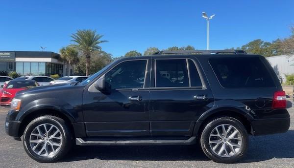 2015 ford expedition xlt