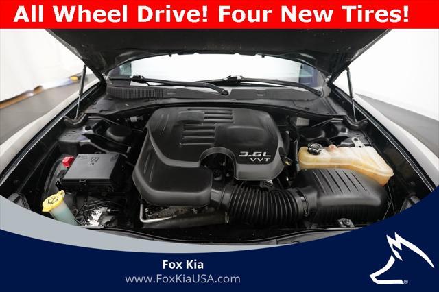 2017 dodge charger sxt