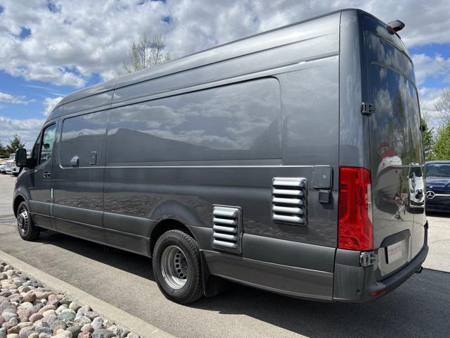 2022 mercedes-benz sprinter 4500 high roof v6