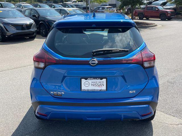 2024 nissan kicks sr