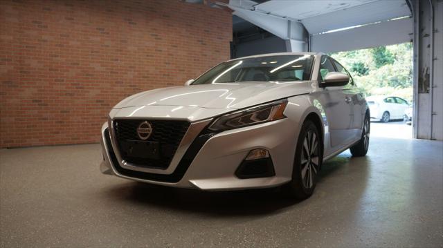 2022 nissan altima 2.5 sv