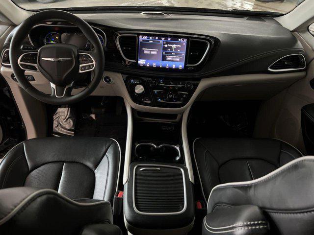 2023 chrysler pacifica hybrid limited