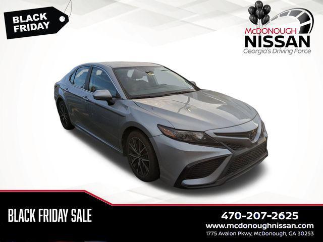 2021 toyota camry se