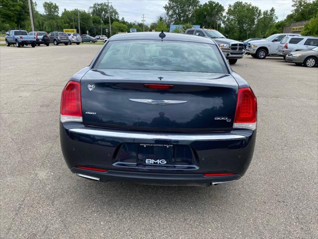 2017 chrysler 300c base