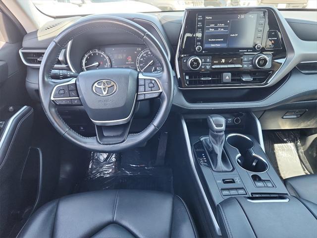 2022 toyota highlander xle