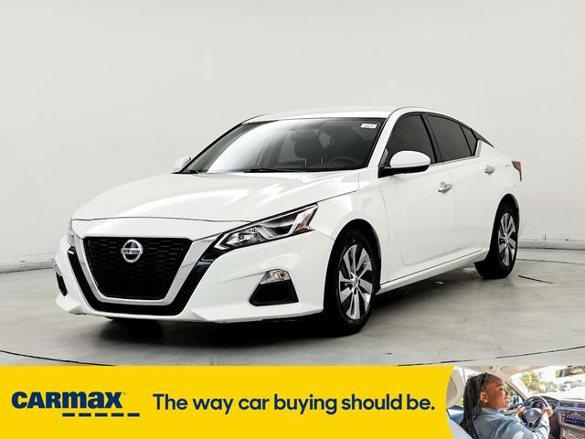 2019 nissan altima s