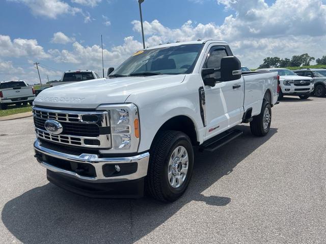 2023 ford f-350 xlt