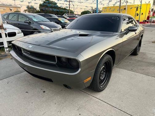 2010 dodge challenger
