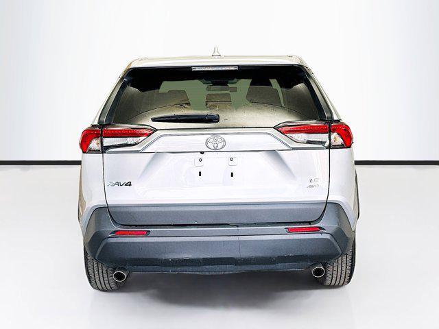 2023 toyota rav4 le