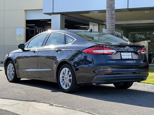 2020 ford fusion hybrid se