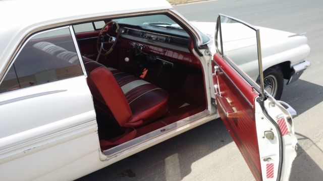 1962 pontiac catalina with ventura interior, 8-lug wheels and a 4 speed