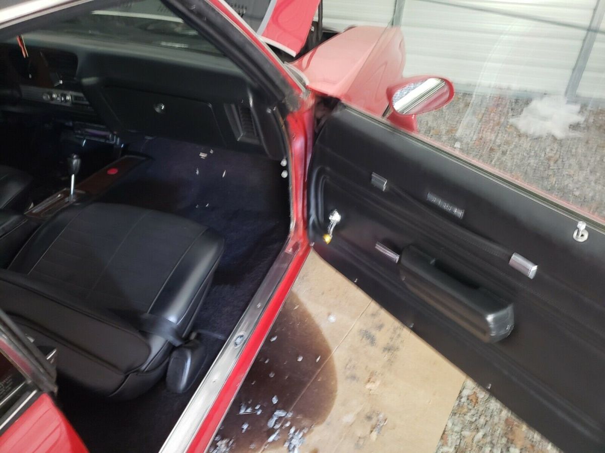 1971 pontiac gto coupe red rwd automatic chrome