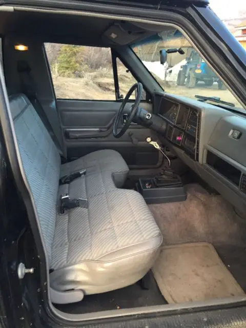jeep comanche pioneer 4wd