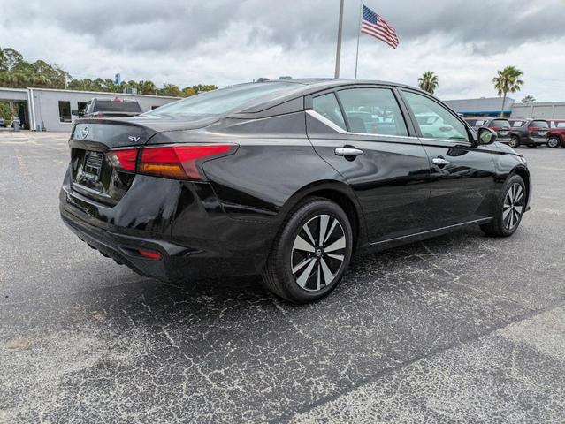 2022 nissan altima 2.5 sv
