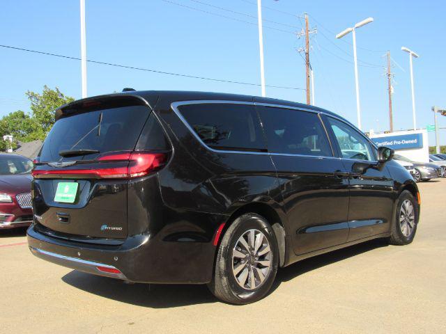2023 chrysler pacifica hybrid touring l