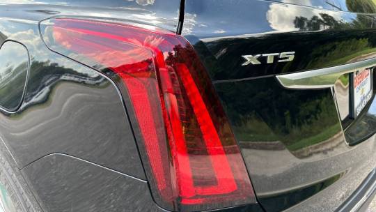 2023 Cadillac XT5 premium luxury package 1sc