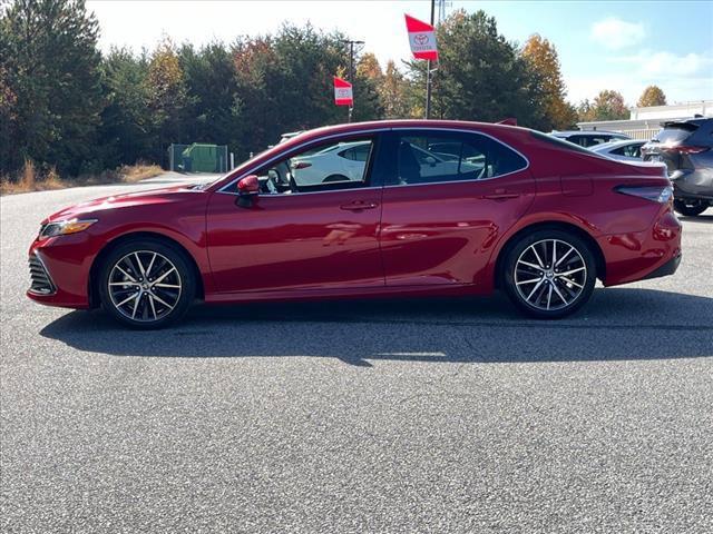 2023 toyota camry hybrid xle