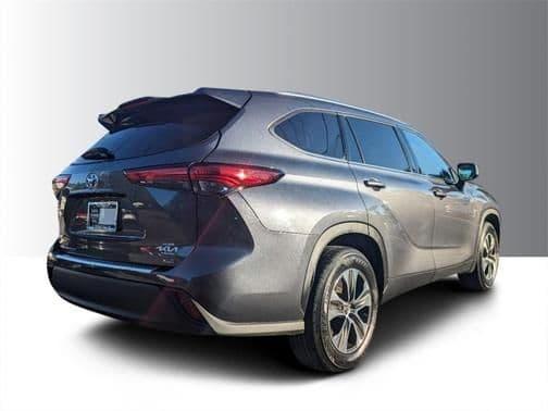 2020 toyota highlander xle in brunswick, georgia