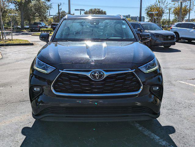 2021 toyota highlander limited