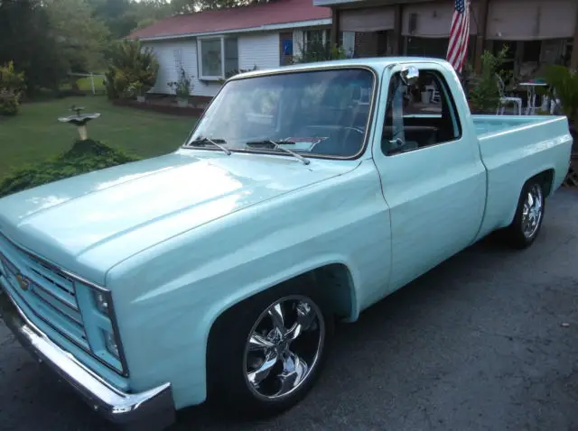 custom show quality c10,total ground off resto,,better than new