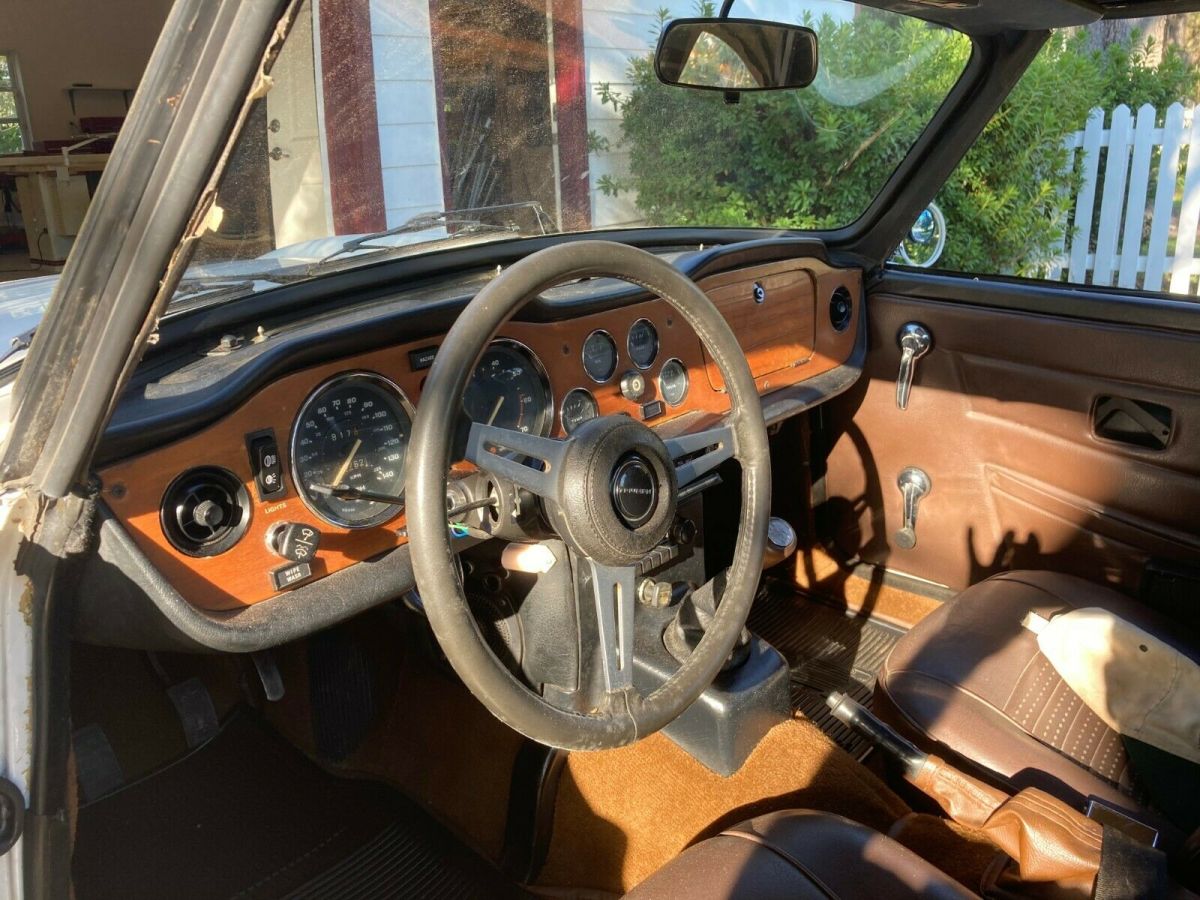 1974 tr6 convertible, 6 cylinder engine, overdrive