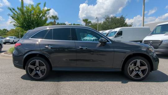 2025 Mercedes-Benz GLC