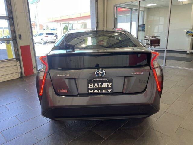 2016 toyota prius two