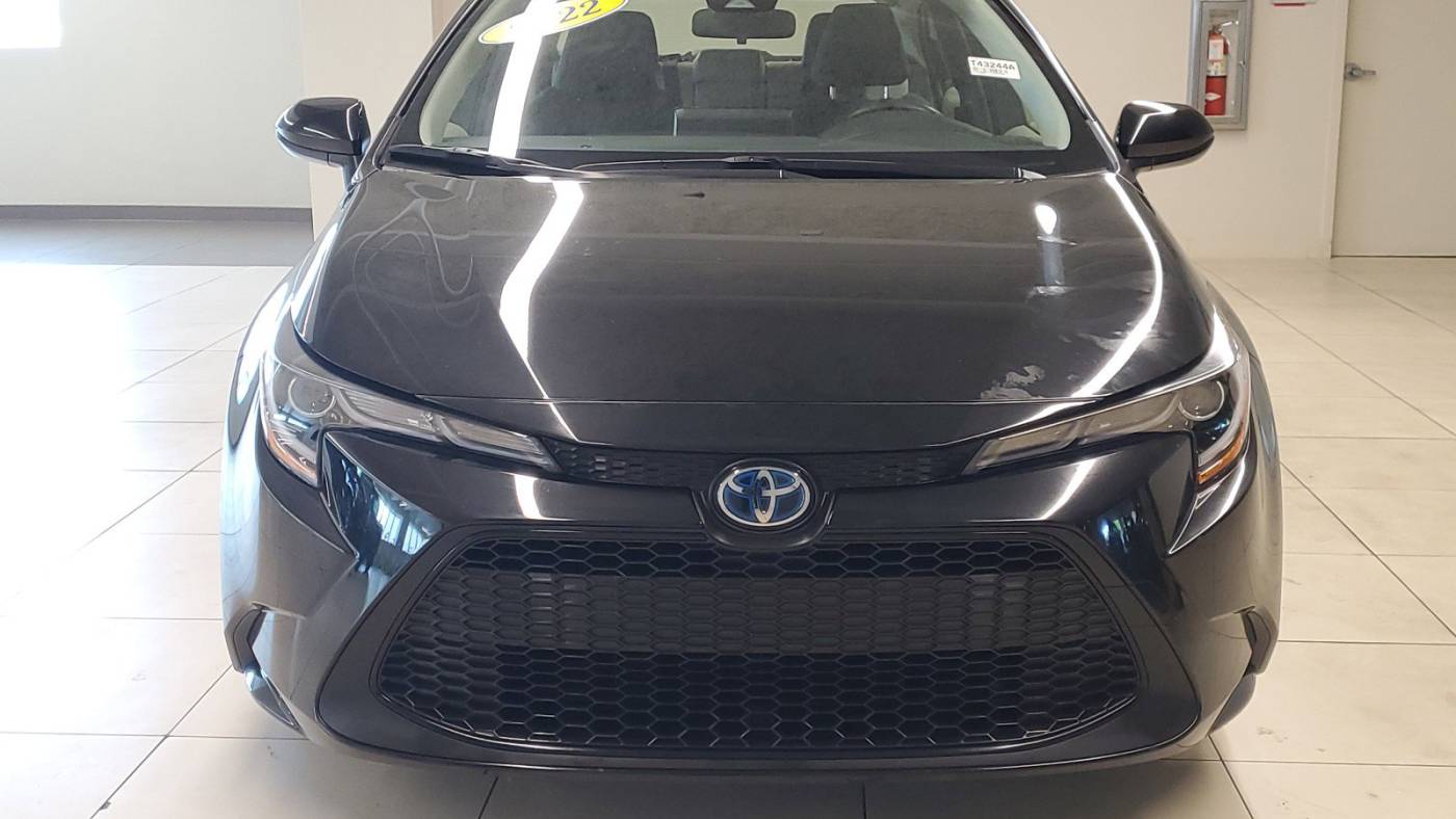 2022 toyota corolla hybrid le