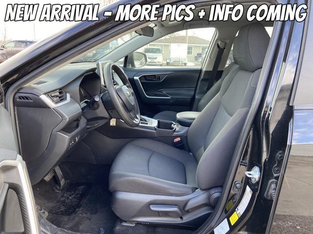 2023 toyota rav4 le