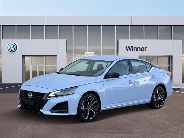 2023 nissan altima sr intelligent awd