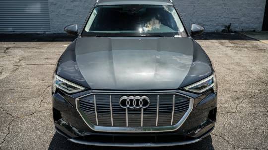 2022 Audi e-tron