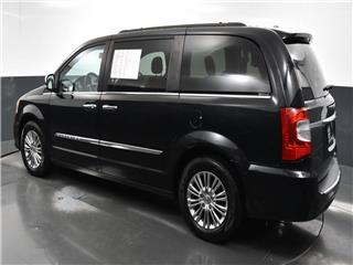 2015 Chrysler touring-l