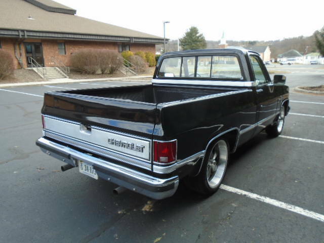 1985 chevy c10 silverado short bed pickup truck