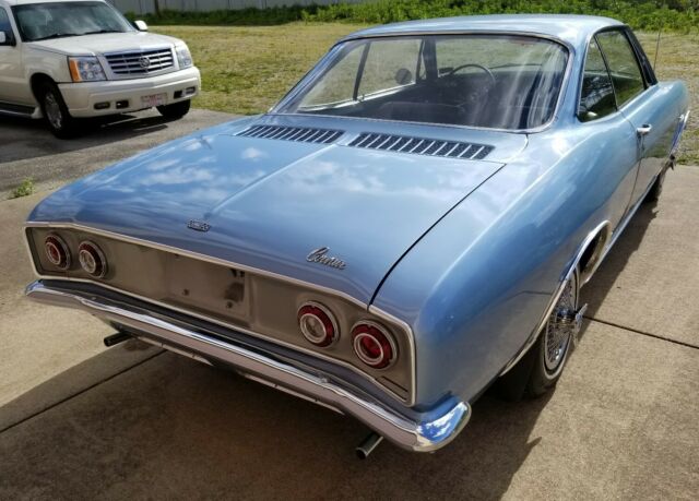 1965 corvair monza sport 4 carburetor 140 hp, 4 speed. done done restored 100%