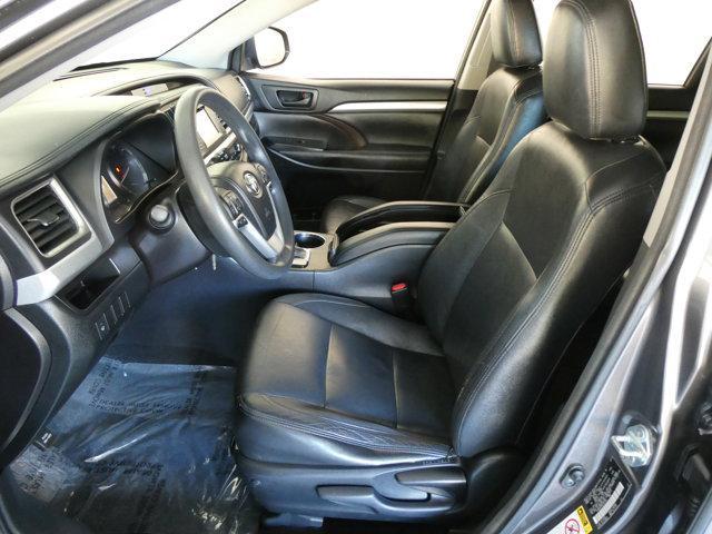 2014 toyota highlander le