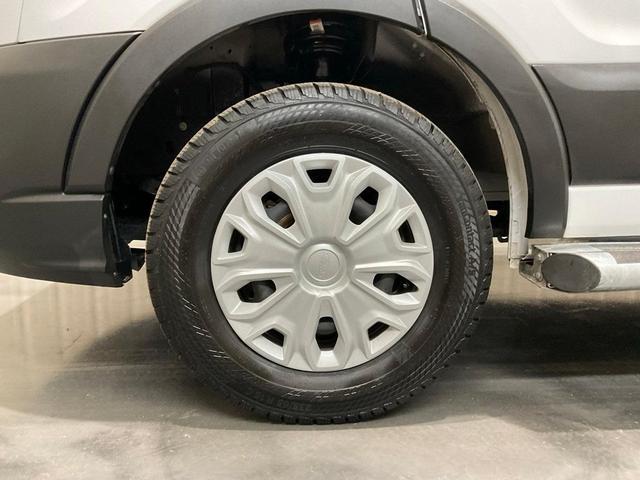 2022 ford transit-250 base