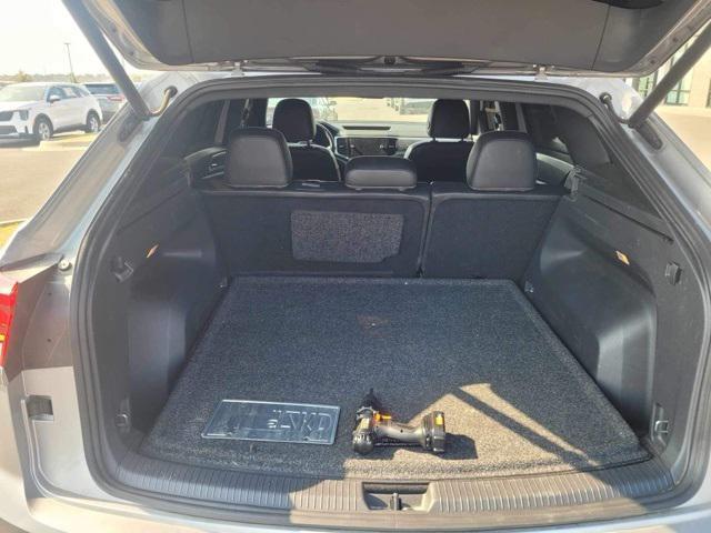 2022 volkswagen atlas cross sport 3.6l v6 se w/technology