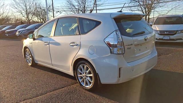 2012 toyota prius v five