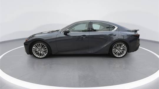 2022 Lexus IS